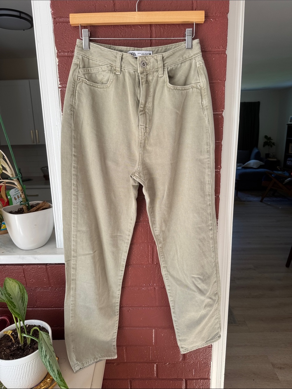 Zara Muted Olive-Tone Straight Leg Cropped Women's Jeans Size 6